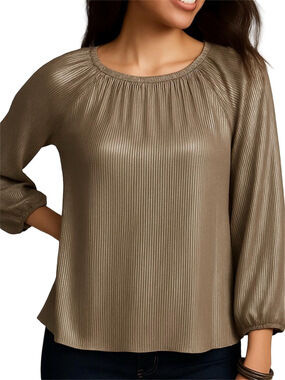 36. WOMENS CHICO’S 2/L DETAIL TOP
